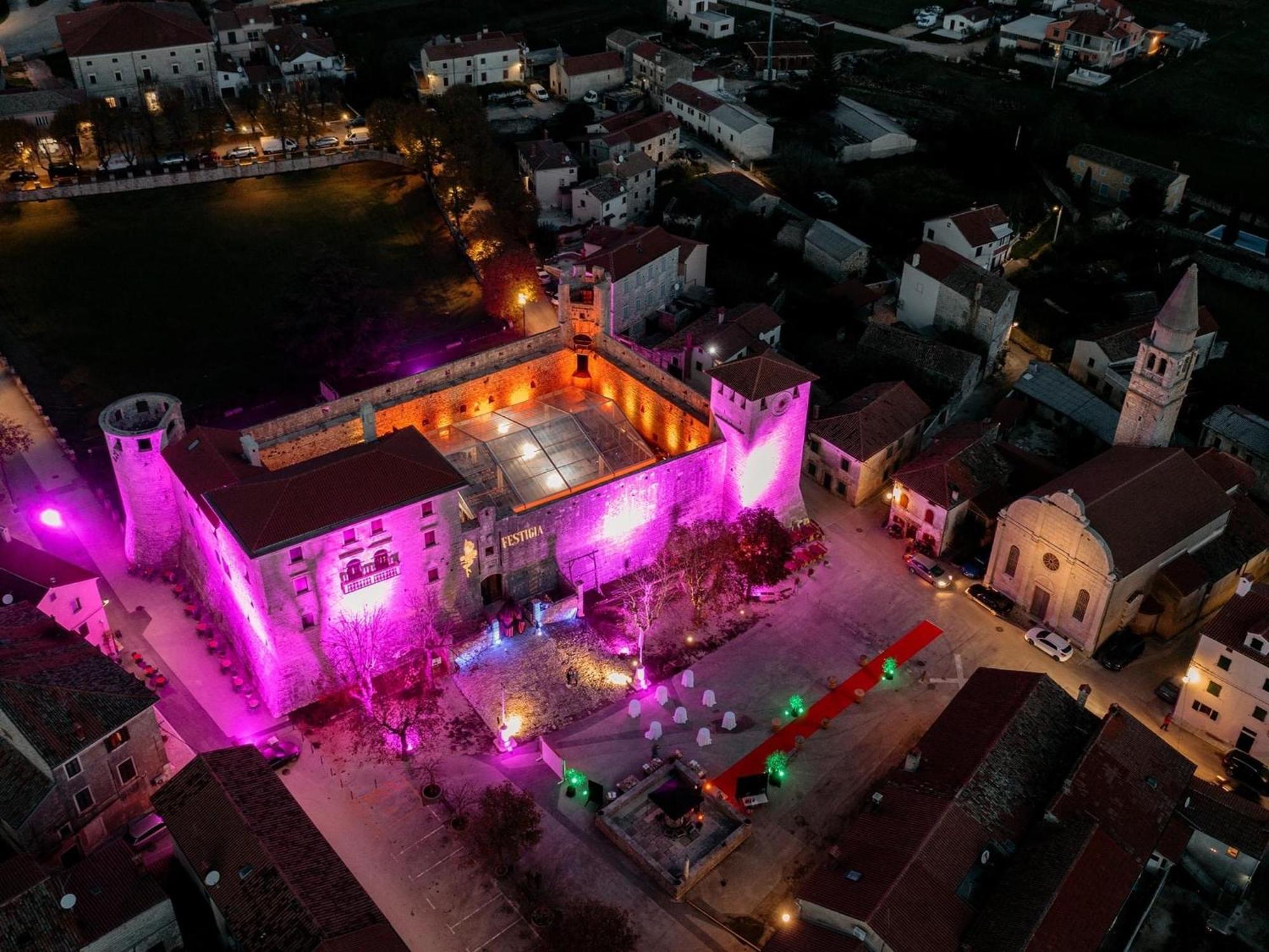 Apartamento Teta Jana Smoljanci Exterior foto