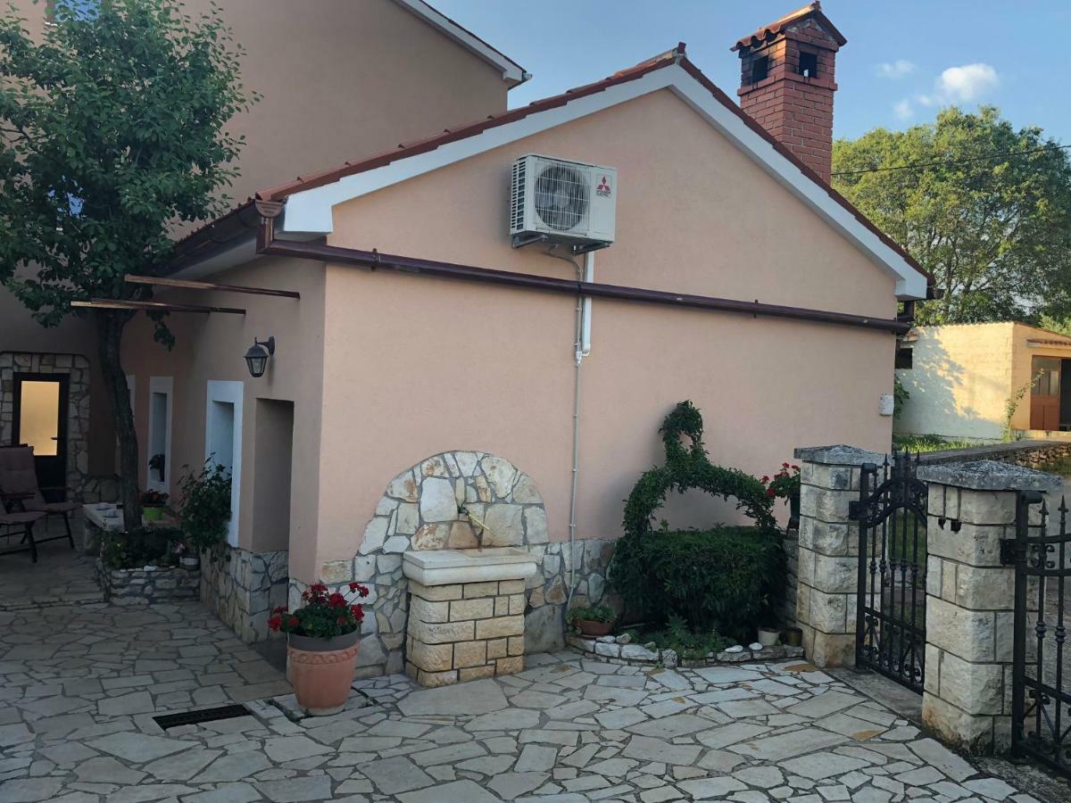 Apartamento Teta Jana Smoljanci Exterior foto
