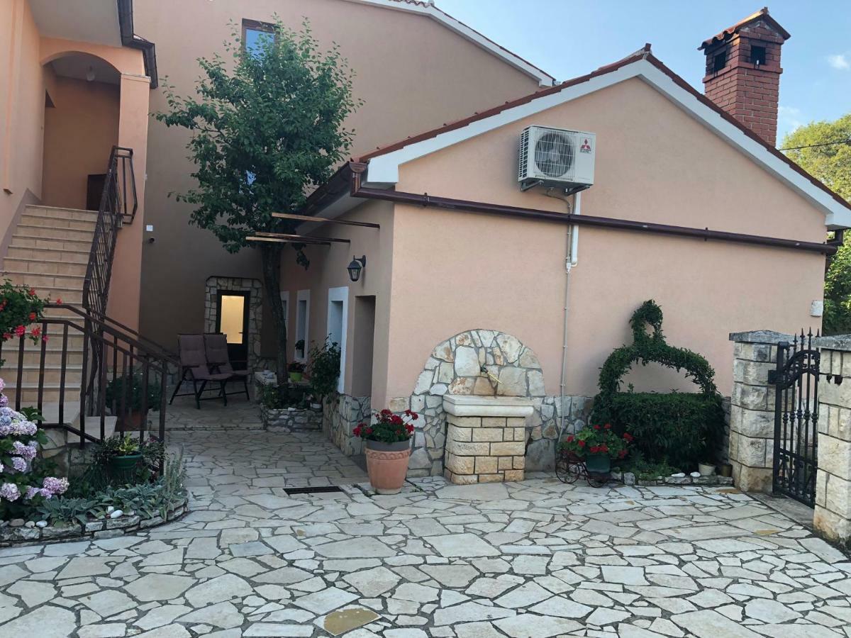 Apartamento Teta Jana Smoljanci Exterior foto